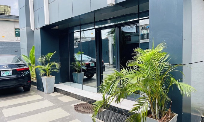 Lagos Hotel | Hotel Padelia and Apartment