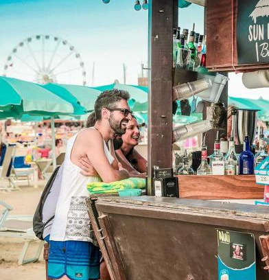San Giuliano a Mare Hotel | Hotel Paloma Beach Front Chiringuitos Time