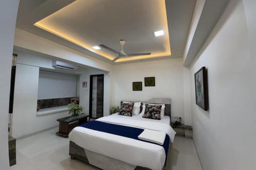 Andheri West Hotel | Hotel Park Inn
