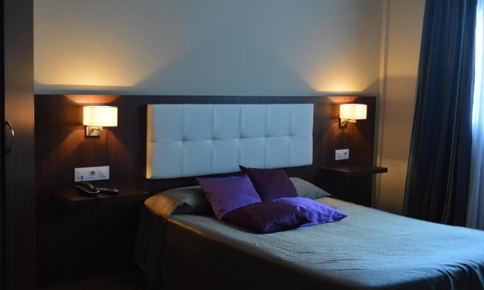 Malpartida de Cáceres Hotel | Hotel Peña Cruz
