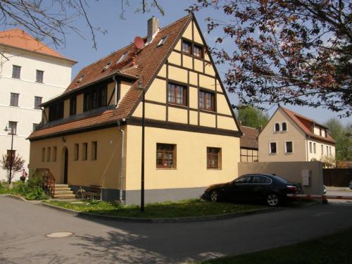 Dresden Casa | Hotel Pension zu Dresden Altpieschen