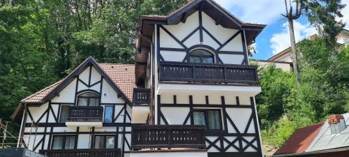 Sinaia Apartamento | Hotel Perla