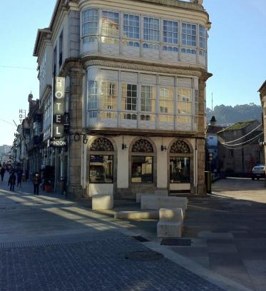 Centro histórico de Baiona Hotel | Hotel Pinzon