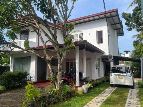 Matara Villa | Hotel Polhena