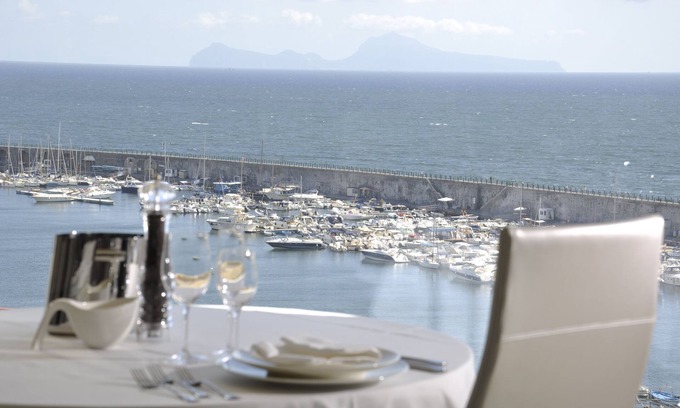 Torre del Greco Hotel | Hotel Poseidon