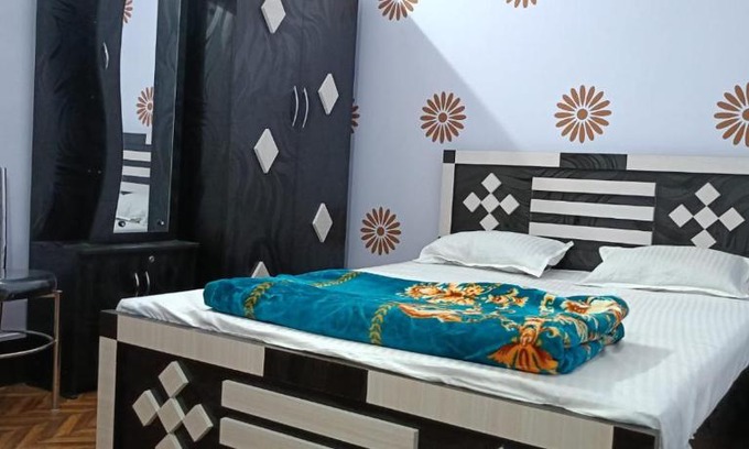 Ghatshila Hotel | Hotel PP Crown