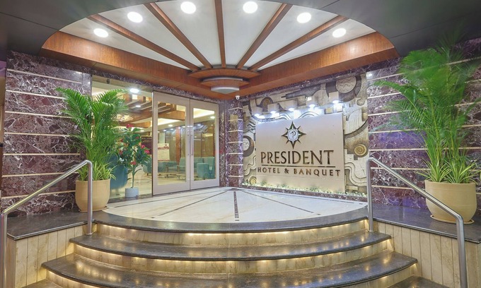 Sayajiganj Hotel | Hotel President