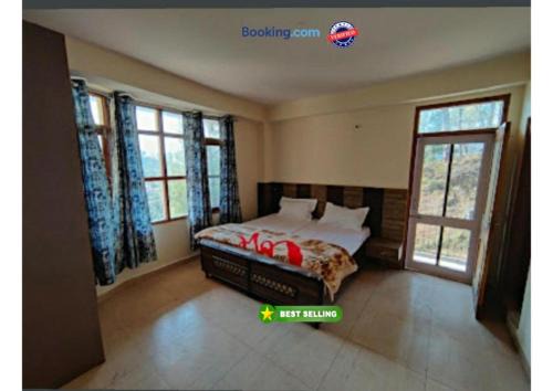 Haridwar Hotel | Hotel Prithvi Haridwar - Excellent Stay with Family, Parking Facilities