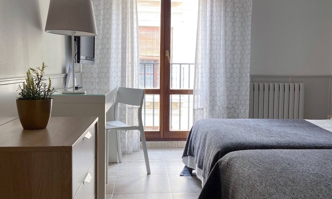 Centro histórico de Zaragoza Hotel | Hotel Río Arga