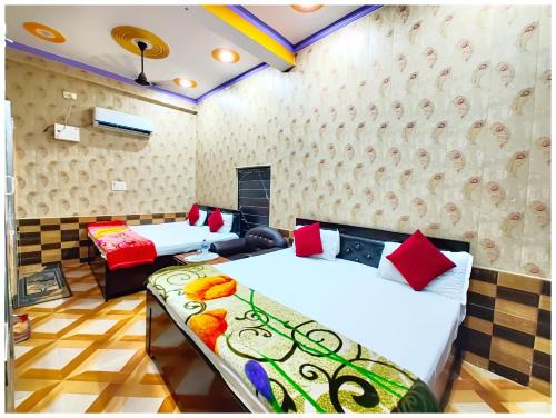 Ayodhya Hotel | Hotel R-NANDAN G-H # Near Ram Janambhoomi With #Wifi #Reataurant# Facilities Excellent Customer Service- A Best Hotel In Ayodhya!