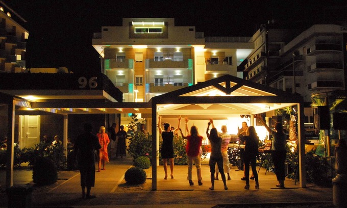 Alba Hotel | Hotel RECORD
