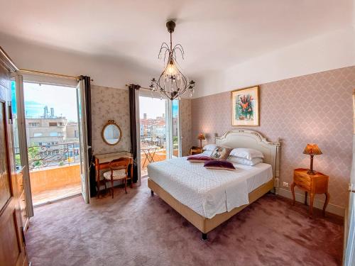 Antibes Old Town Hotel | Hotel Relais Du Postillon