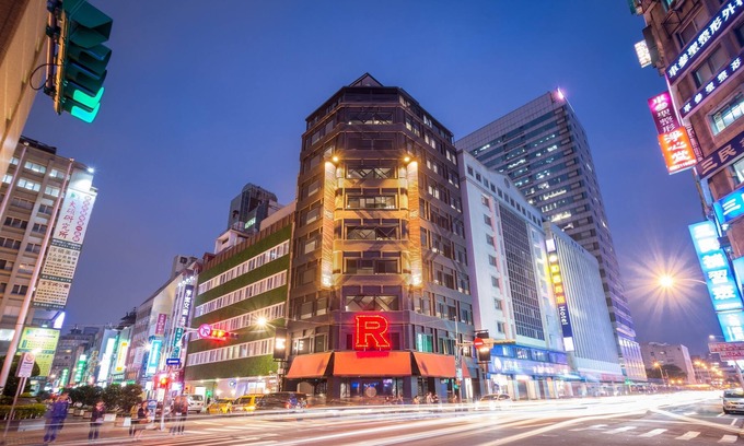 Zhongzheng Hotel | Hotel Relax V