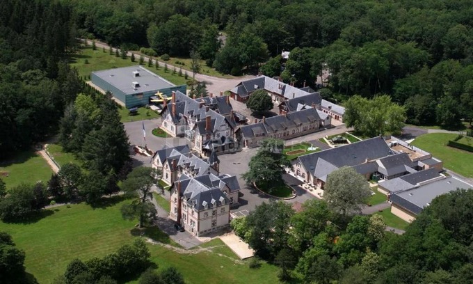 Neuvy-sur-Barangeon Complejo | Hotel-Restaurant Domaine de la Grande Garenne