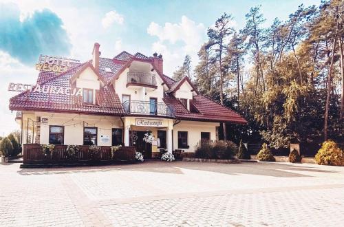 Jastrzabka Nowa Hotel | HOTEL RESTAURACJA WESOŁA