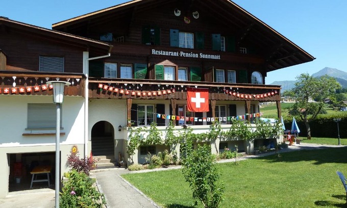 Aeschi bei Spiez Casa | Hotel Restaurant Sunnmatt