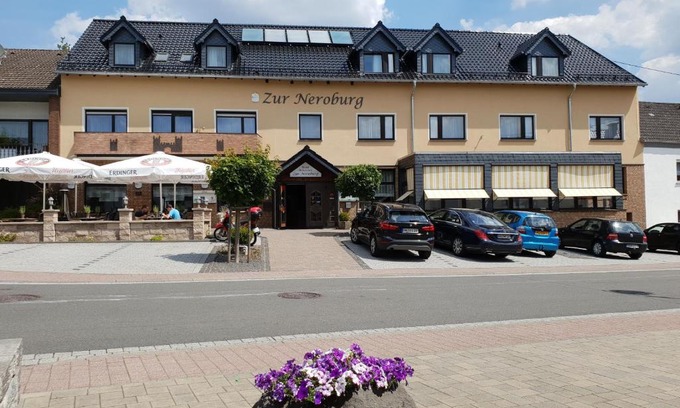 Salm Hotel | Hotel Restaurant Zur Neroburg