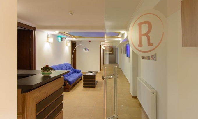 Vera Hotel | Hotel Reverence