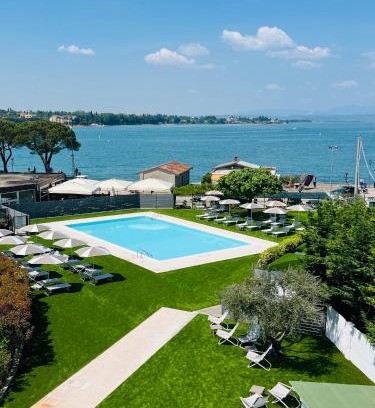 Peschiera del Garda Hotel | Hotel Ristorante Al Fiore