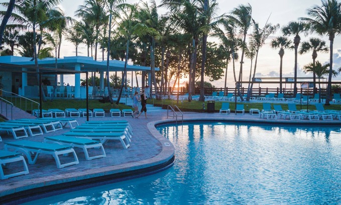 Mid Beach Hotel | Hotel Riu Plaza Miami Beach