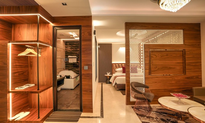 Knowledge Park III Hotel | Hotel Rj