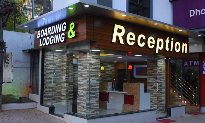 Mangalore Cabina | Hotel Royal Inn