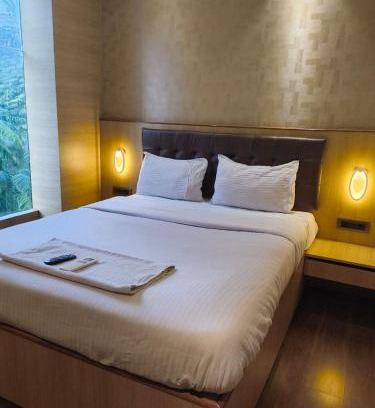 Indiranagar Casa | Hotel Royal Suite