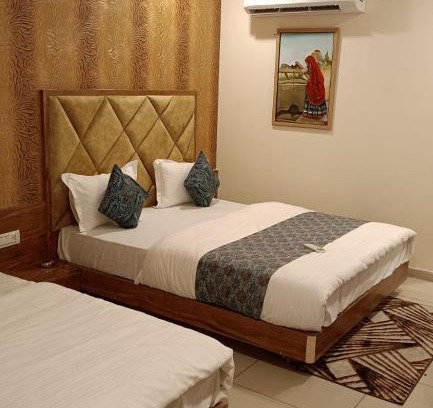 Vadodara Casa | HOTEL RR