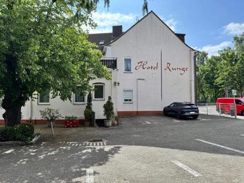 Kiel Hotel | Hotel Runge 24 7 Check In & Free Parking