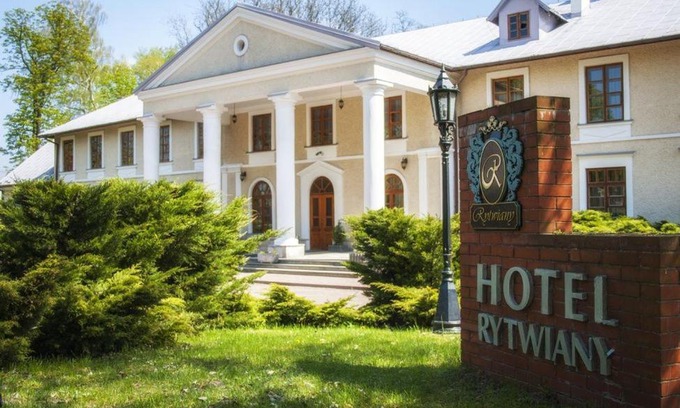 Rytwiany Cama Y Desayuno | Hotel Rytwiany Pałac