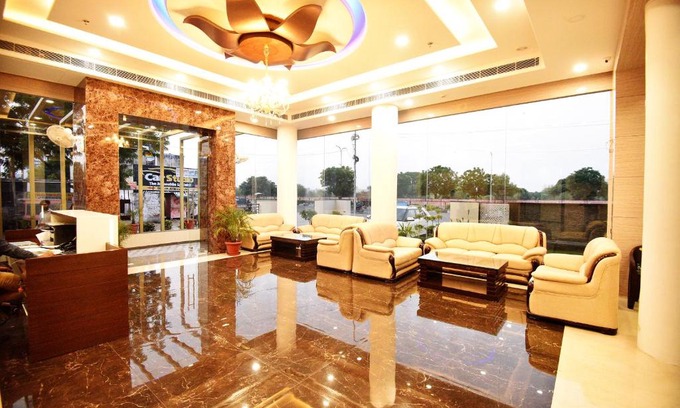 Tonk Road Hotel | Hotel S K Grand