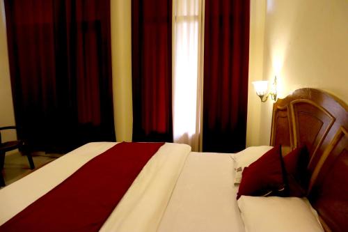 Kasauli Hotel | Hotel Sanawar View