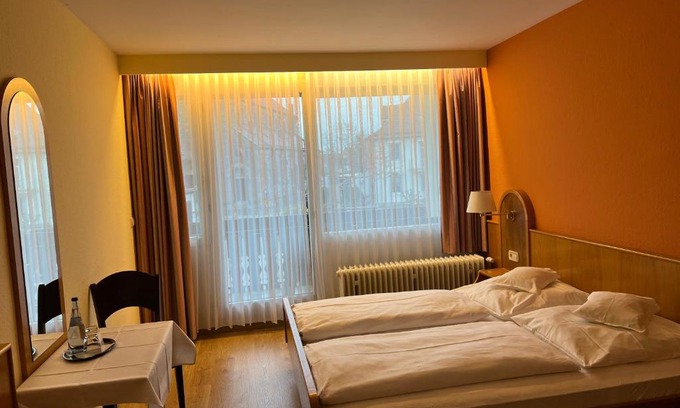 Hugelsheim Hotel | Hotel Schwan