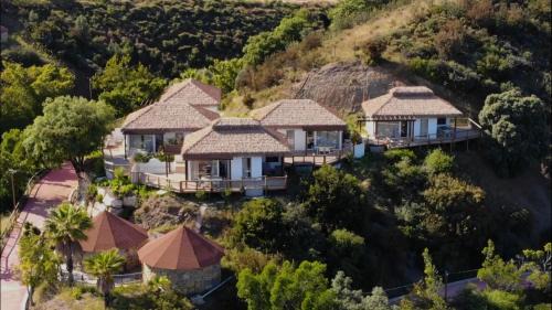 Nueva Milla de Oro Hotel | Hotel Selwo Lodge - Animal Park Tickets Included