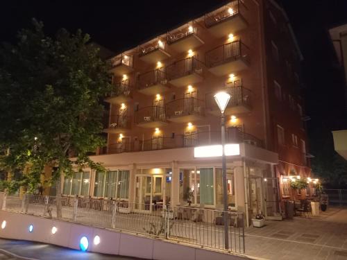 Misano Adriatico Hotel | Hotel Serafini Misano Adriatico