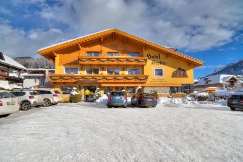 Valle San Silvestro Hotel | Hotel Serles Superior