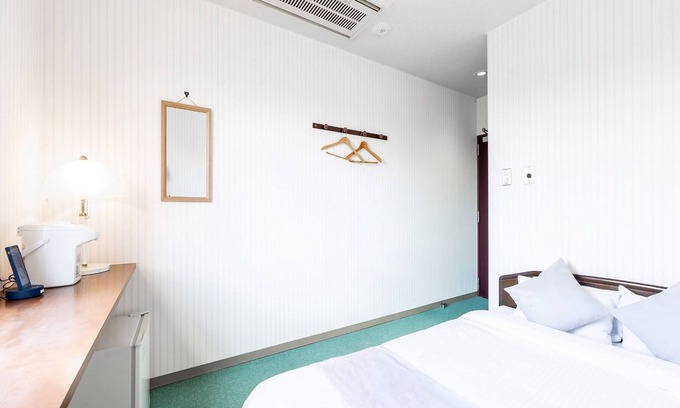 Hakodate Hotel | Hotel Shalom Inn Nonsmoking Semidouble room / Hakodate Hokkaidō