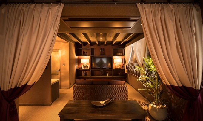 Karasumaoike Hotel | Hotel Shikisai Kyoto