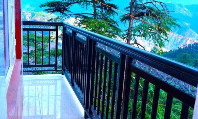 Shimla Cama Y Desayuno | Hotel Shining Star
