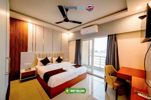 Puri Hotel | Hotel Shree Gajanana- -Lift- Wifi with Restaurant Facilities-Near Sea Beach-Best Choice of Travellers By Morservices