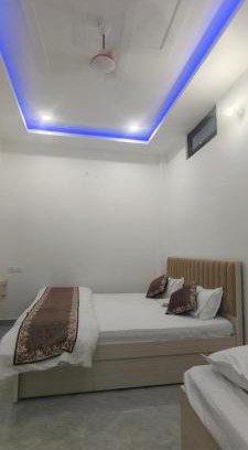 Ayodhya Hotel | Hotel Shree Ram palace ayodhya