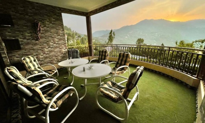 Dhirkot Hotel | Hotel Sky Mount