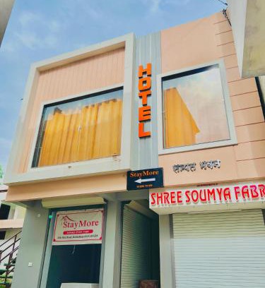 Maheshwar Casa | Hotel StayMore Premium Rooms and AC dorms