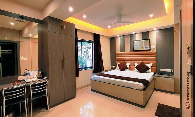 Ballygunge Hotel | HOTEL STEAM