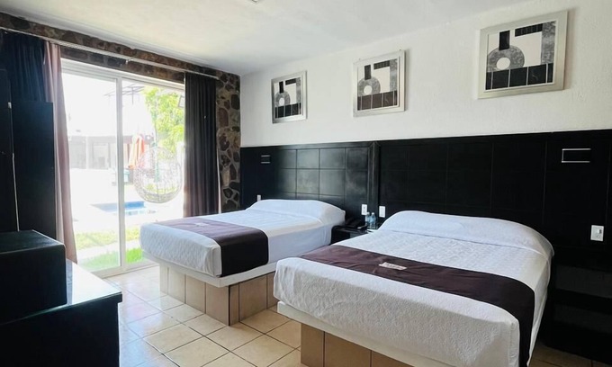 Granjas del Marqués Hotel | Hotel Stone