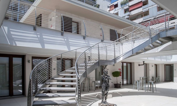 Maggiolina Casa | Hotel Studio Inn Centrale & Milano Urban Padel