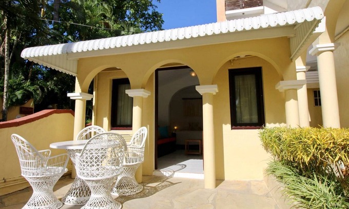 Cabarete Apartamento | Hotel suite in beachfront luxury resort near shops and dining, TV/AC/Wi-Fi/pool