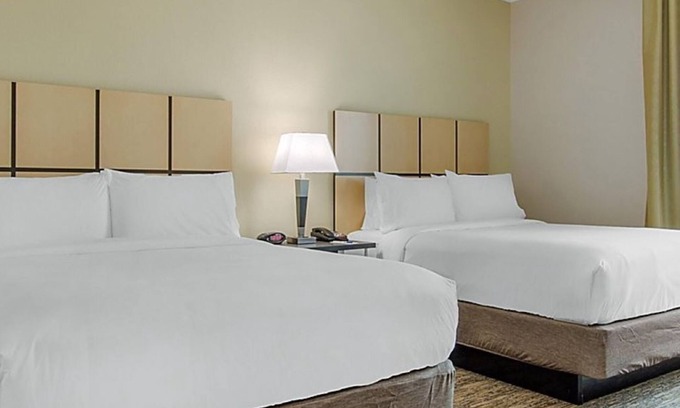 North San Antonio - SAT Apartamento | Hotel Suites with great guest amenities near San Antonio International Airport.