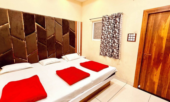 Ujjain Hotel | Hotel Suncity - near All main Places