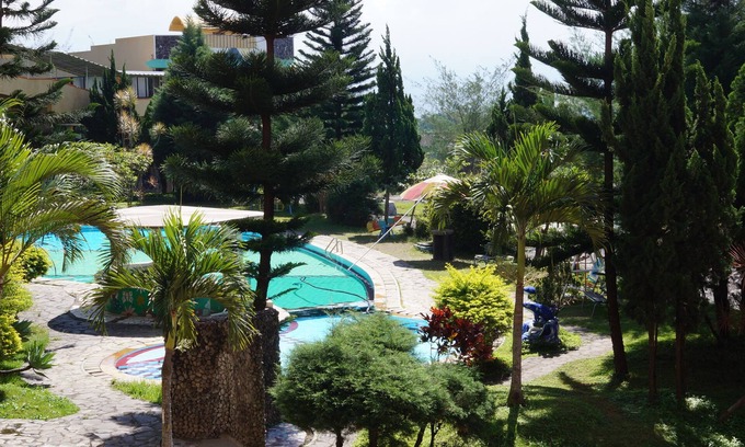 Oro Oro Ombo Hotel | Hotel Surya Indah